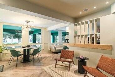 Liv The City Suites