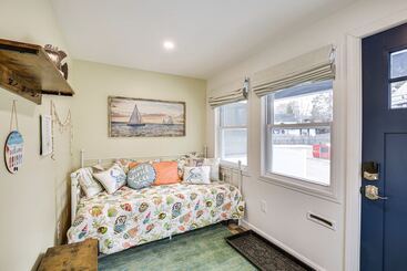 Old Orchard Beach Home: Steps To Beach & Pier!