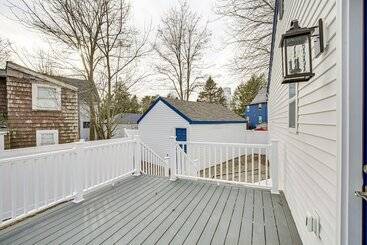 Old Orchard Beach Home: Steps To Beach & Pier!