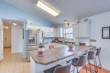 Panama City Beach Home, 1 Mi To Beach/fishing Pier