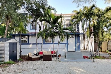 پانسیون Miami Vacations 3 Bedrooms With Parking