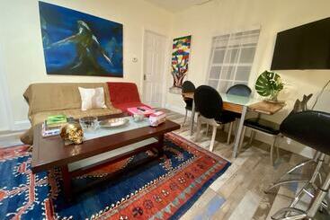پانسیون Miami Vacations 3 Bedrooms With Parking