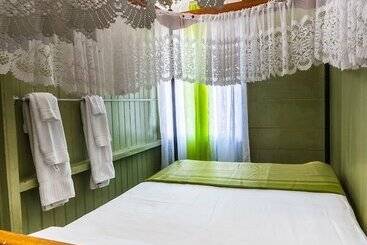 پانسیون Cholson Chalets Limited