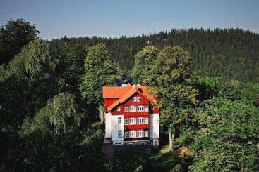 پانسیون Willa Dąbrówka