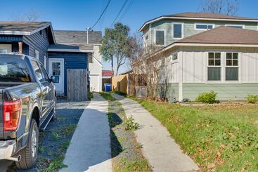 Pet Friendly Brentwood Home ~ 7 Mi To Downtown!