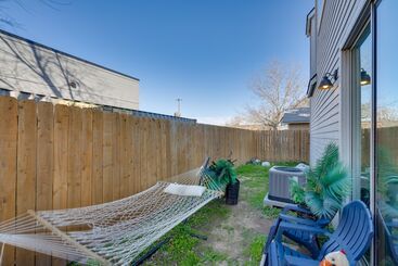 Pet Friendly Brentwood Home ~ 7 Mi To Downtown!