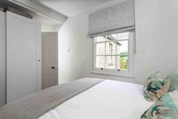 اقامتگاه Beautiful Cotswold Cottage In Rodborough, Stroud