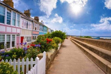 اقامتگاه Beautiful Cottage In Central Whitstable