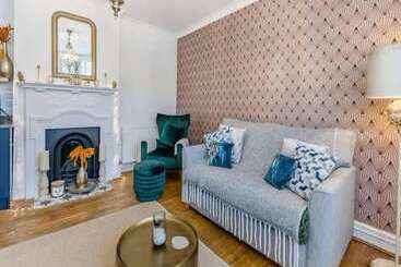 اقامتگاه Beautiful Cottage In Central Whitstable