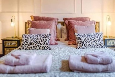 اقامتگاه Beautiful Cottage In Central Whitstable