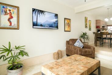 اقامتگاه Cityscape Living At Surbiton