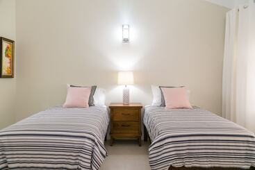 اقامتگاه Cityscape Living At Surbiton