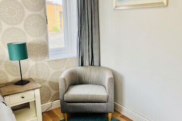 إقامة Impeccable 3 Bed House In Nottingham Free Parking