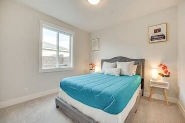 Richland Home W/ Hot Tub: Wineries, Hikes & More!
