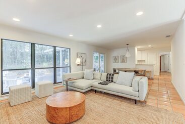 Sunny Gainesville Home ~ Half Mi To Uf Campus!