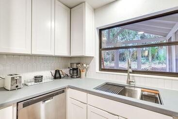 Sunny Gainesville Home ~ Half Mi To Uf Campus!