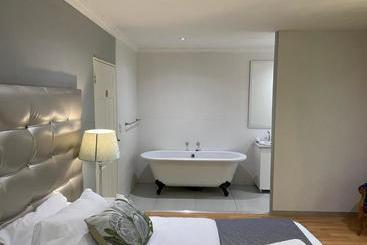 تختخواب و صبحانه Boutique@milner Guesthouse