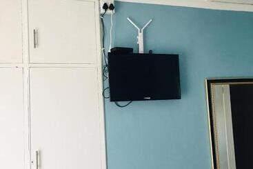 تختخواب و صبحانه Buxton Lodge Guesthouse