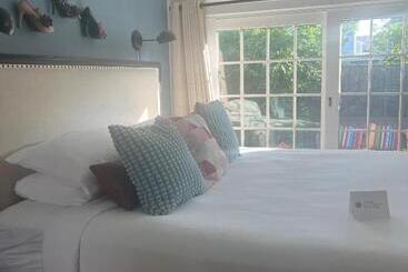 Bed and Breakfast The Ellery