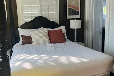 Bed and Breakfast The Ellery