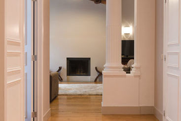 Grandplace Lombard Apartments