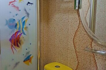 هتل C & L Suites Inn