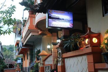 هتل Harmony Guest House