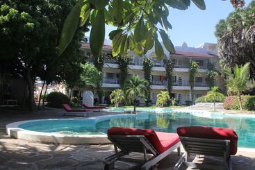 호텔 Lily Palm Resort