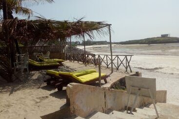 호텔 Lily Palm Resort