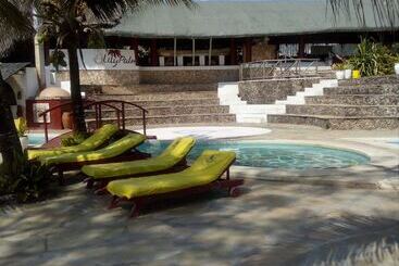 호텔 Lily Palm Resort