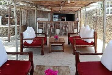 호텔 Lily Palm Resort