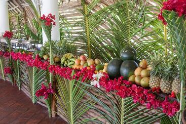 호텔 Lily Palm Resort