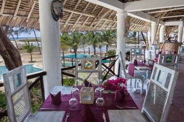 호텔 Lily Palm Resort
