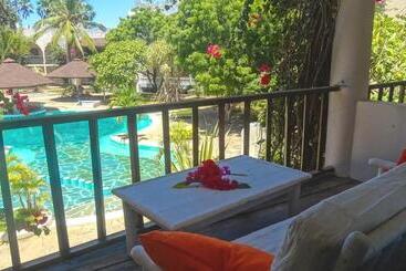 호텔 Lily Palm Resort