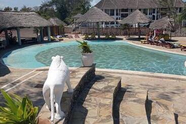 호텔 Lily Palm Resort