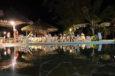 호텔 Lily Palm Resort