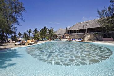 호텔 Lily Palm Resort