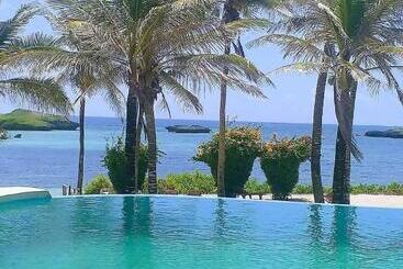 호텔 Lily Palm Resort