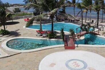 호텔 Lily Palm Resort