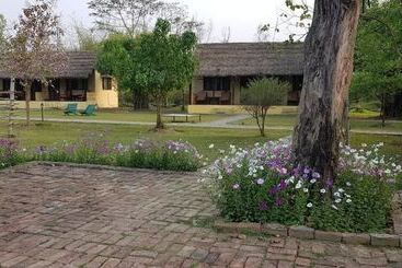 هتل Lumbini Buddha Garden Resort