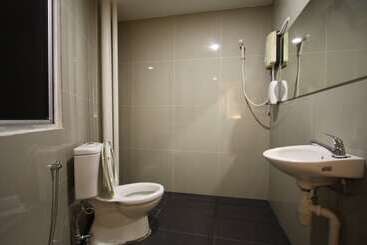 هتل Place2stay Opposite Hilton