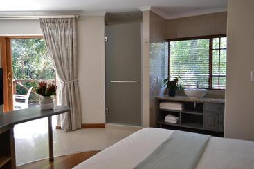Lydall Wild Tranquil Garden Suites