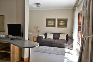 Lydall Wild Tranquil Garden Suites