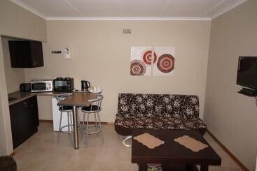 پانسیون Mckala Guesthouse
