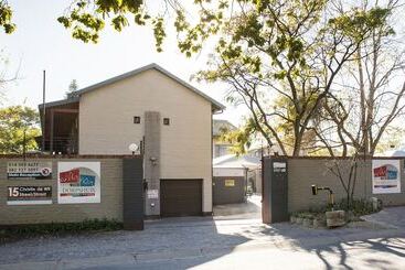 پانسیون Ons Dorpshuis Guest House