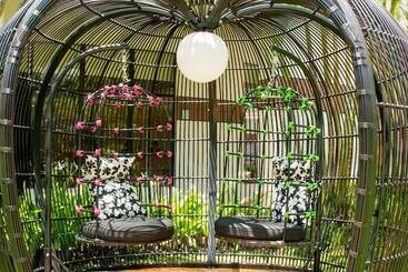 استراحتگاه Cham Cham Tainan