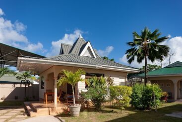 Villa Aya