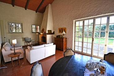 Villa Mimosa