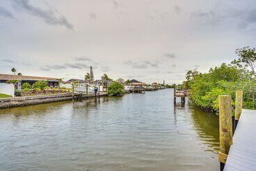 Apollo Beach Retreat W/ Private Pool & Boat Dock