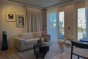 B5 Apartments